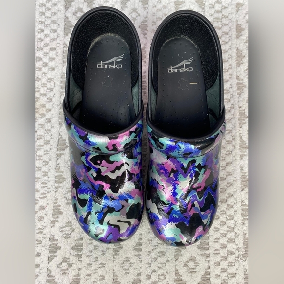 Dansko Women's Professional Mermaid Patent Clog Size 40 - Picture 2 of 9